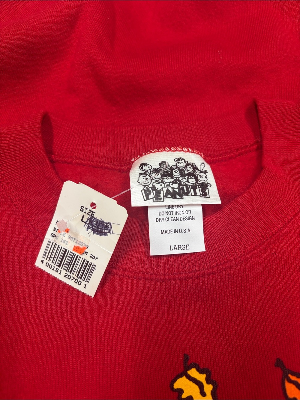 Peanuts snoopy and Lucy fall sweatshirt - Picture 4 of 4